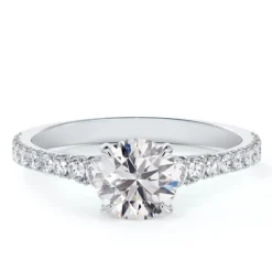 De Beers Forevermark Icon™ Round Diamond Engagement Ring 18K